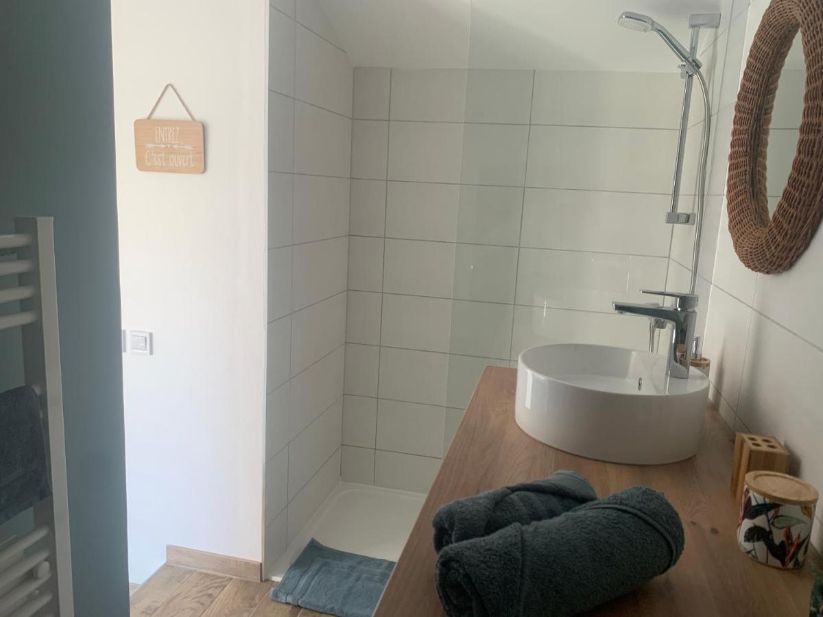Gite Bambou Avec Piscine Saint-Andeol-le-Chateau Exterior photo